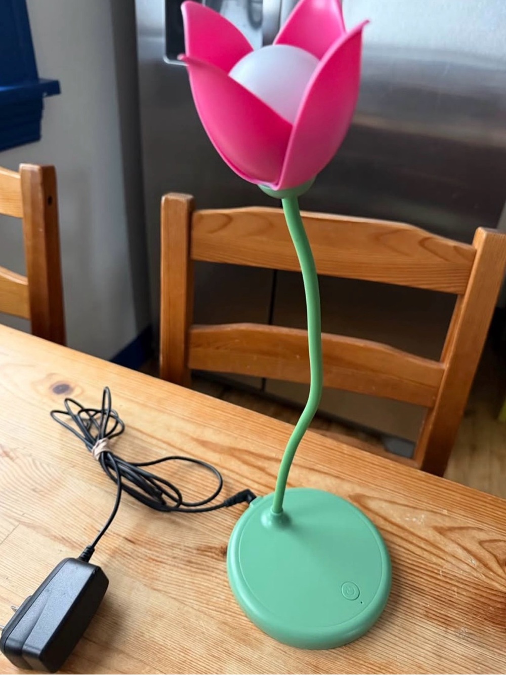 Pink Flower Desk Lamp - Picture 2 of 3